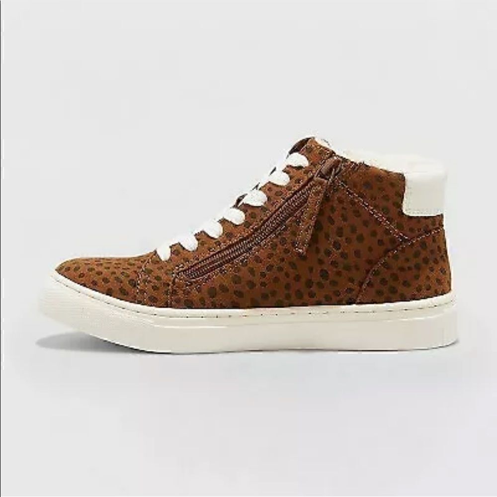 Tilly Leopard Print Sherpa Lined High Top Sneakers - Picture 2 of 7